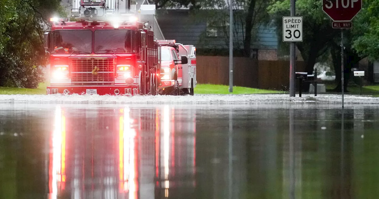 Hundreds rescued from floodwaters around Houston as millions in Texas, Oklahoma, remain under threat