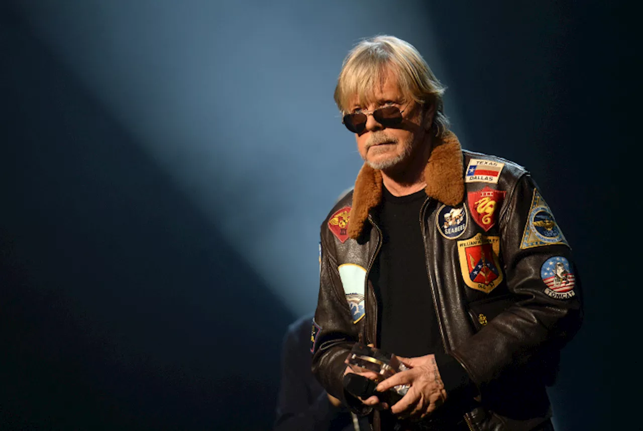 Renaud marié à 71 ans : le chanteur a épousé Cerise entouré d’une pluie de stars