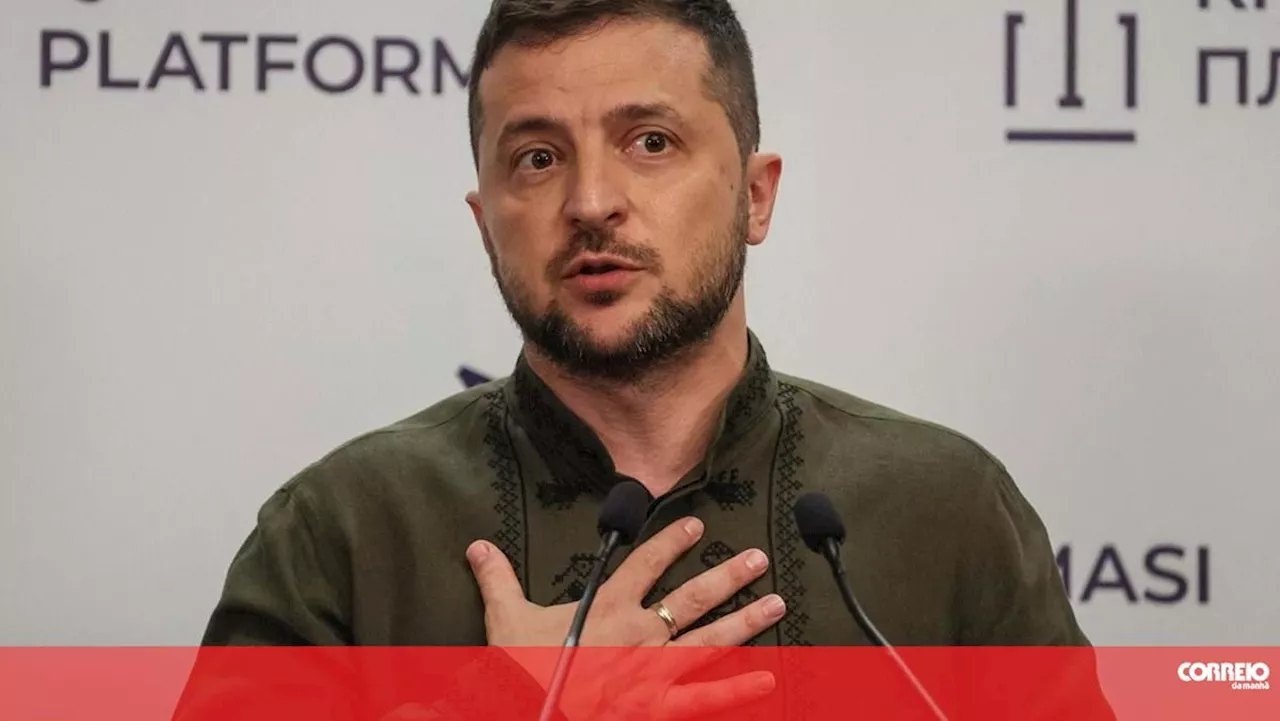 Rússia emite mandado de captura contra Zelensky