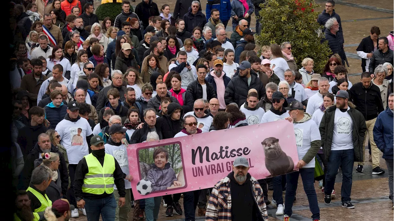 Marche blanche en hommage à Matisse : 'On a vécu l'unité d'une ville, et la solidarité d'un département' témoi