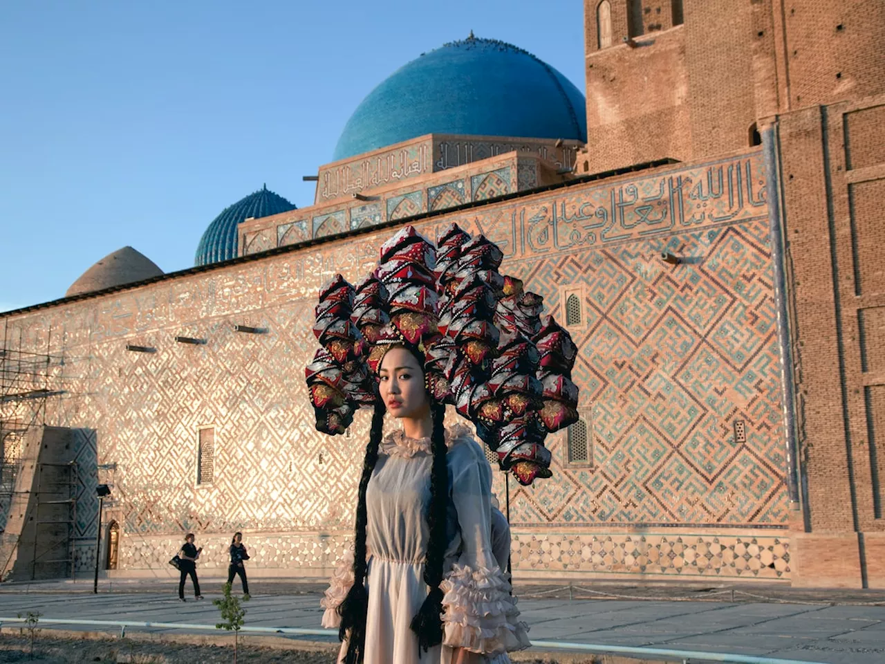 Contact photography festival probes identity from Turkestan to Manhattan