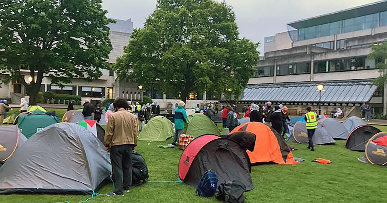 Students to maintain Book of Kells blockade until college cuts ties with Israel