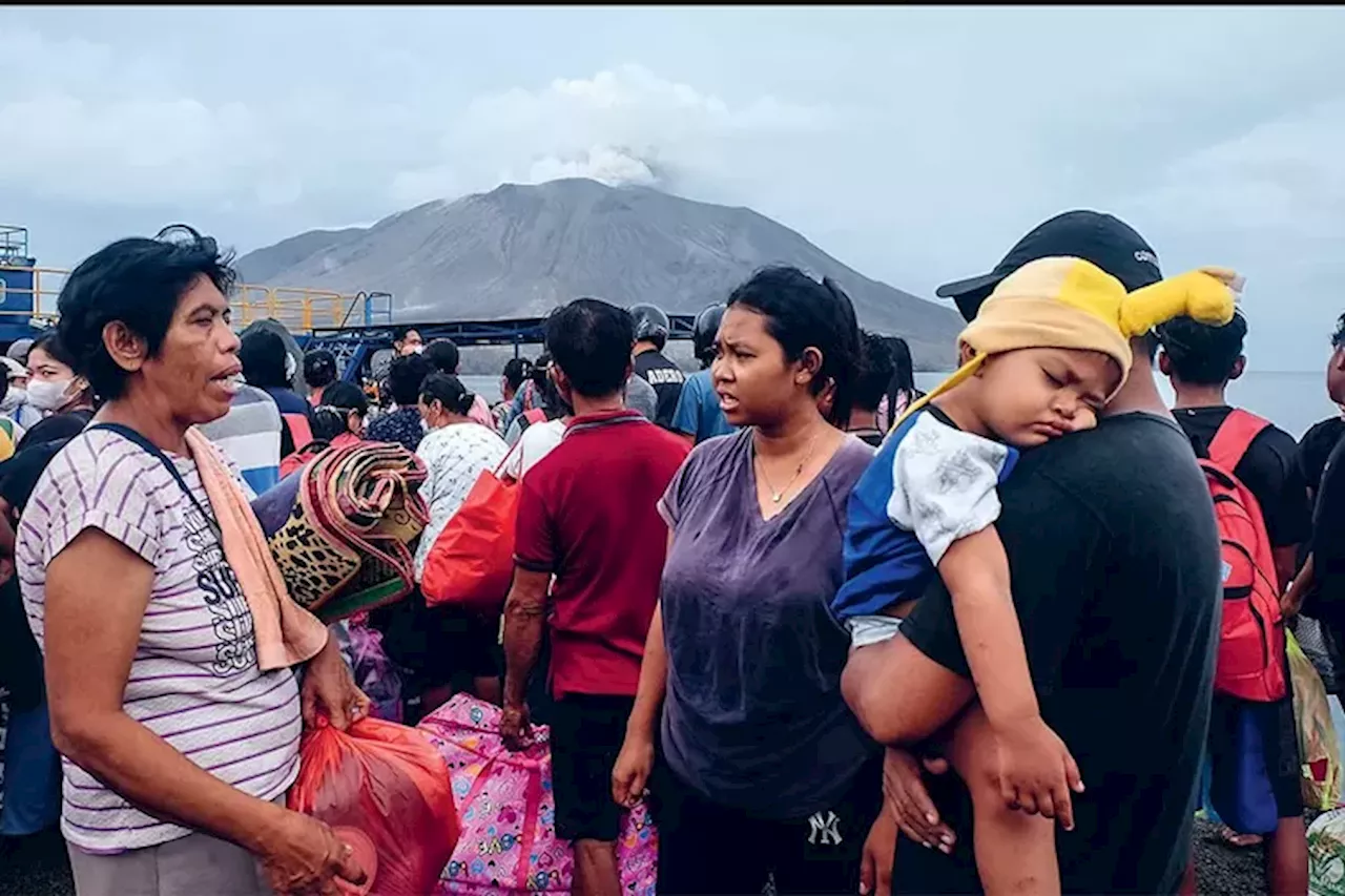 Pemerintah Relokasi 301 KK dari Gunung Ruang, Mereka Dibangunkan Rumah Permanen di Lokasi Baru