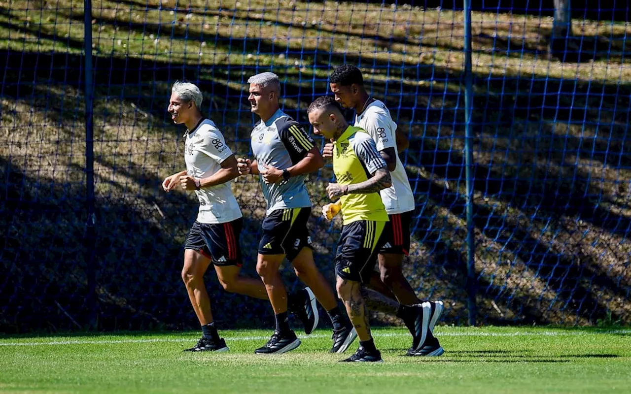 Desfalques do Flamengo contra o Bragantino, Arrascaeta e Cebolinha treinam em Atibaia