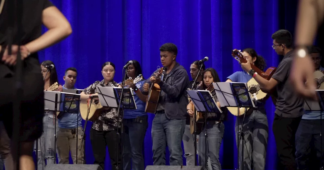 Mariachi Students rehearse ahead of performance at Mariachi Sol de Mexico concert