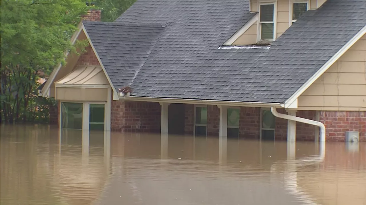 Montgomery County flooding: Homes in River Plantation taking on water after severe thunderstorms