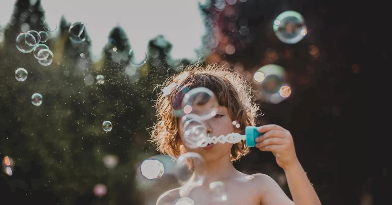 Pourquoi aime-t-on les bulles de savon ?