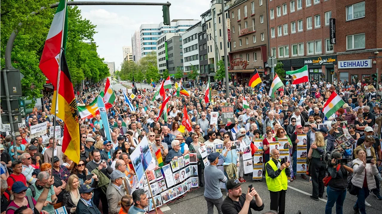 Nach Islamismus-Kundgebung: Hunderte bei Gegen-Demo in Hamburg