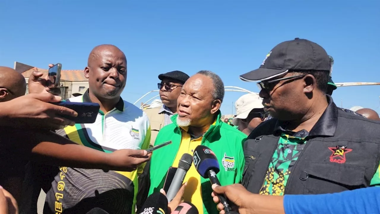 Diepkloof women's hopes of seeing Motlanthe dashed after 11th-hour tweak to campaign schedule