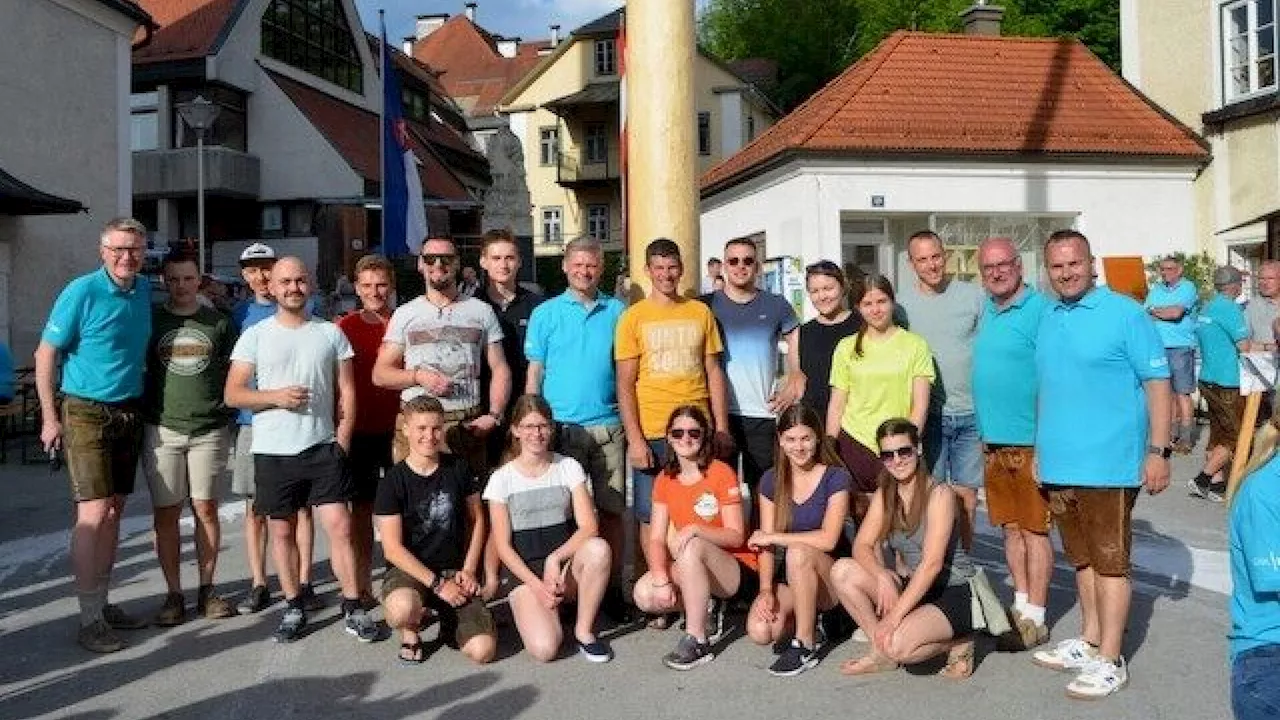 In 24,31 Sekunden läutete die Ybbsitzer Maibaum-Glocke