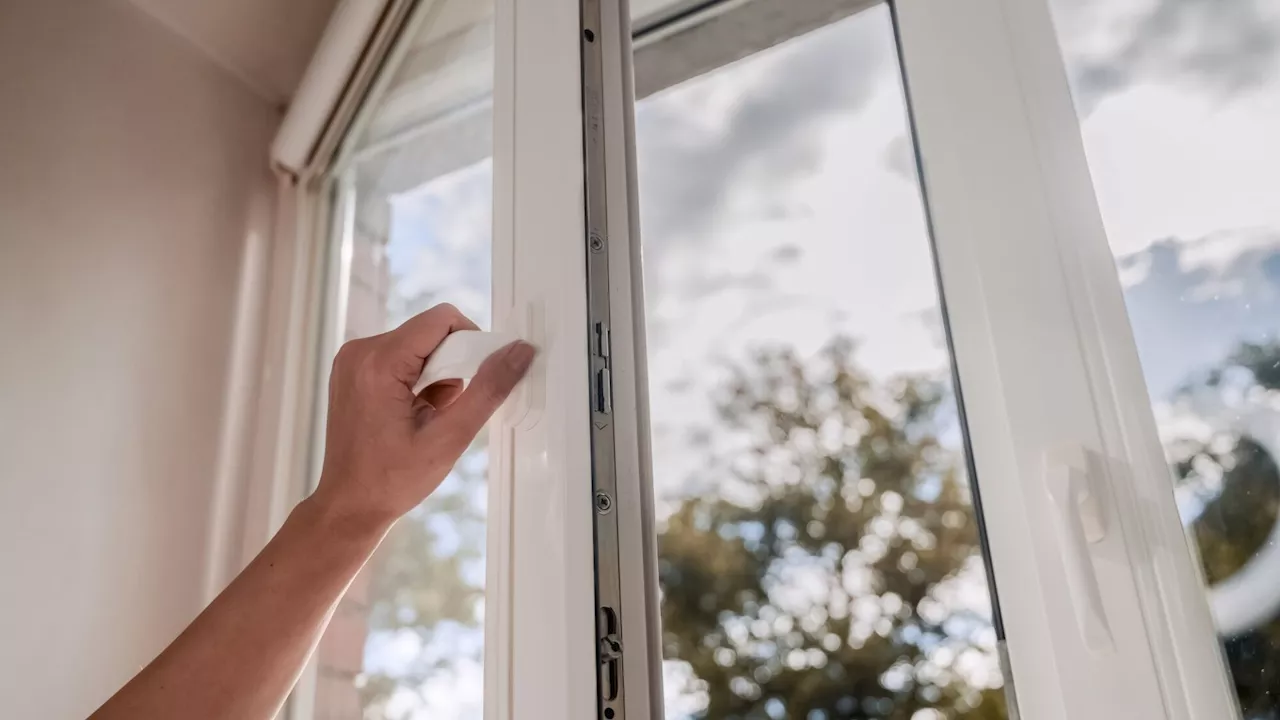 Sperren statt Fliegengitter: Wie man Fensterstürzen vorbeugen kann