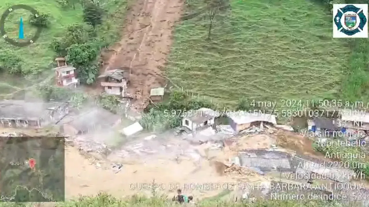 Impresionante avalancha arrasó al menos 30 viviendas en Montebello, Antioquia