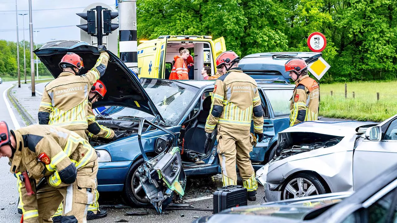 112-nieuws: code geel met hagelstenen • flinke botsing in Tilburg