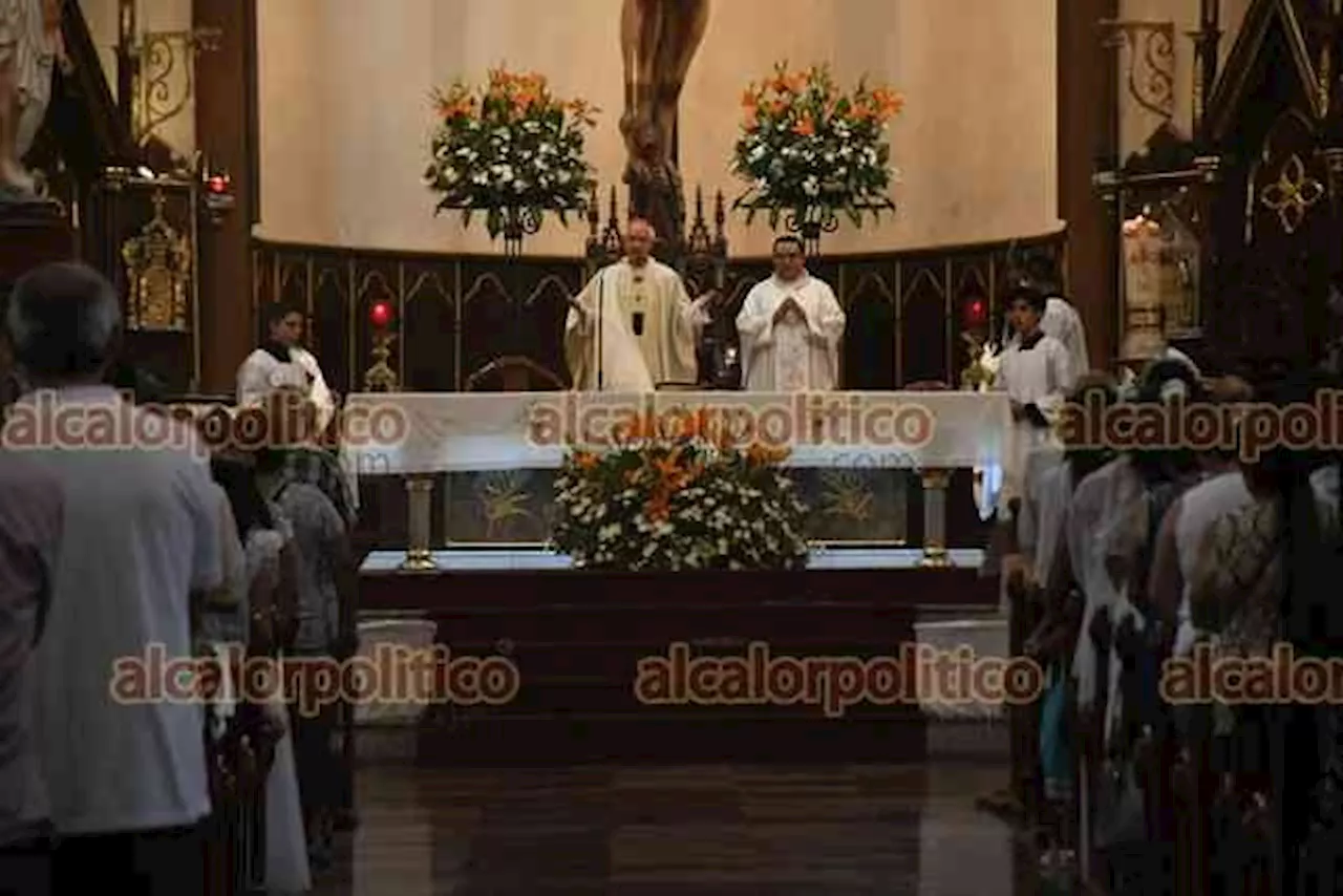 Arzobispo pide orar por las madres xalapeñas con motivo del 10 de mayo