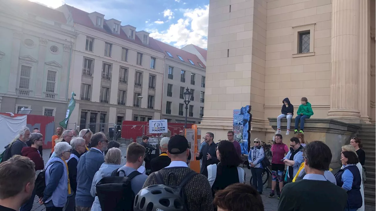 Nach Angriffen auf Wahlhelfer und Politiker: Kurzfristige Kundgebung auf dem Alten Markt in Potsdam