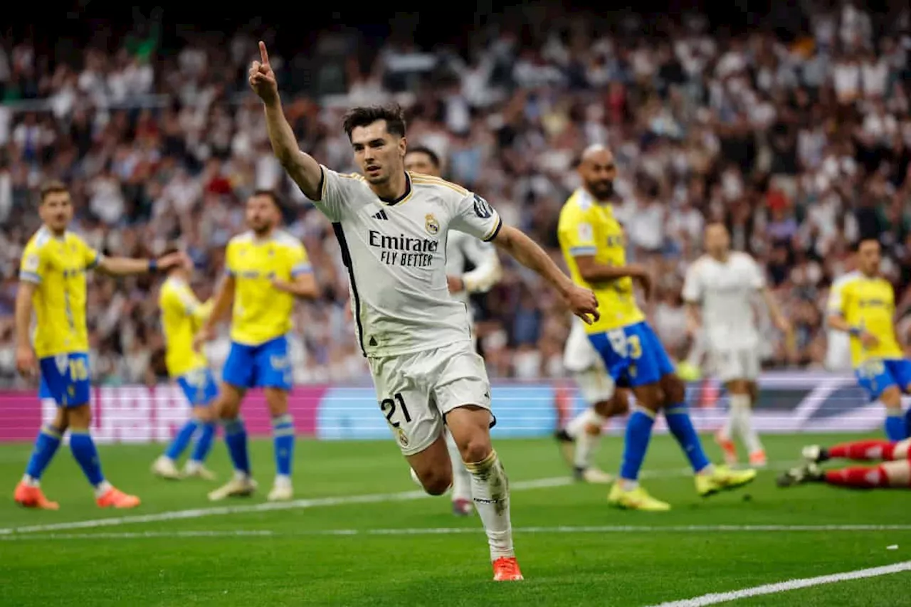 Real Madrid claim 36th Spanish title after Girona stun Barca