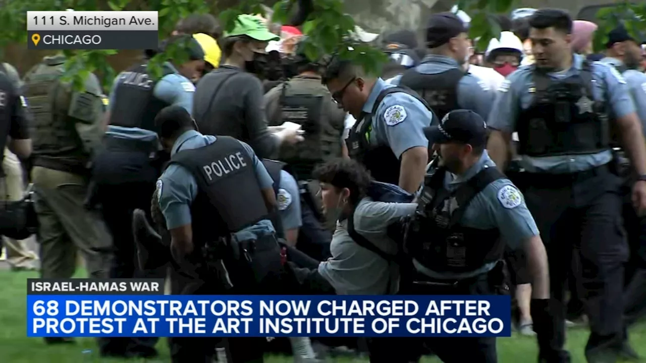 68 charged at pro-Palestinian protest outside the Art Institute of Chicago, police say