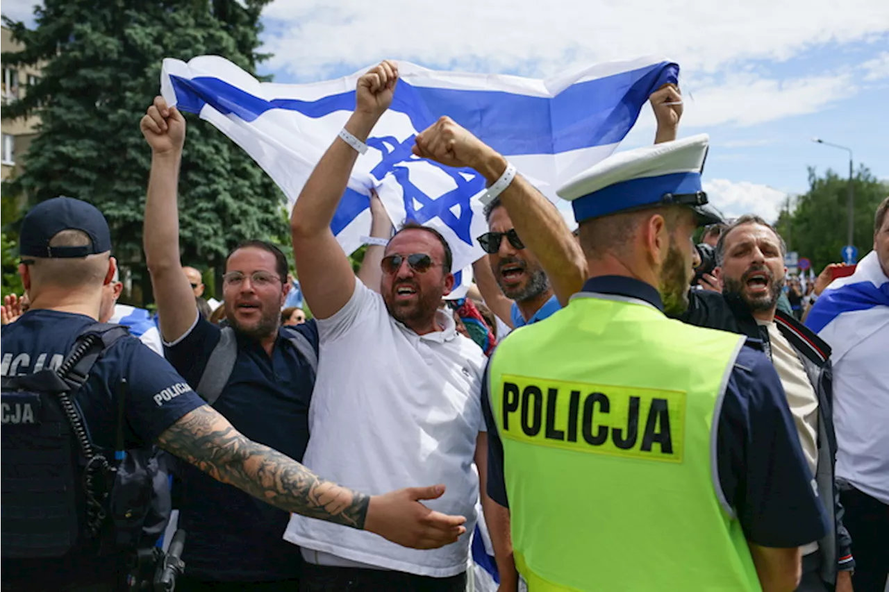 Sit-in ad Auschwitz, ebrei contro pro-Palestina