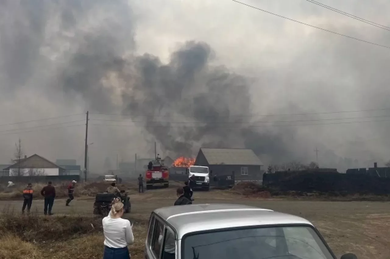 В Братском районе Иркутской области ввели режим ЧС из-за пожаров