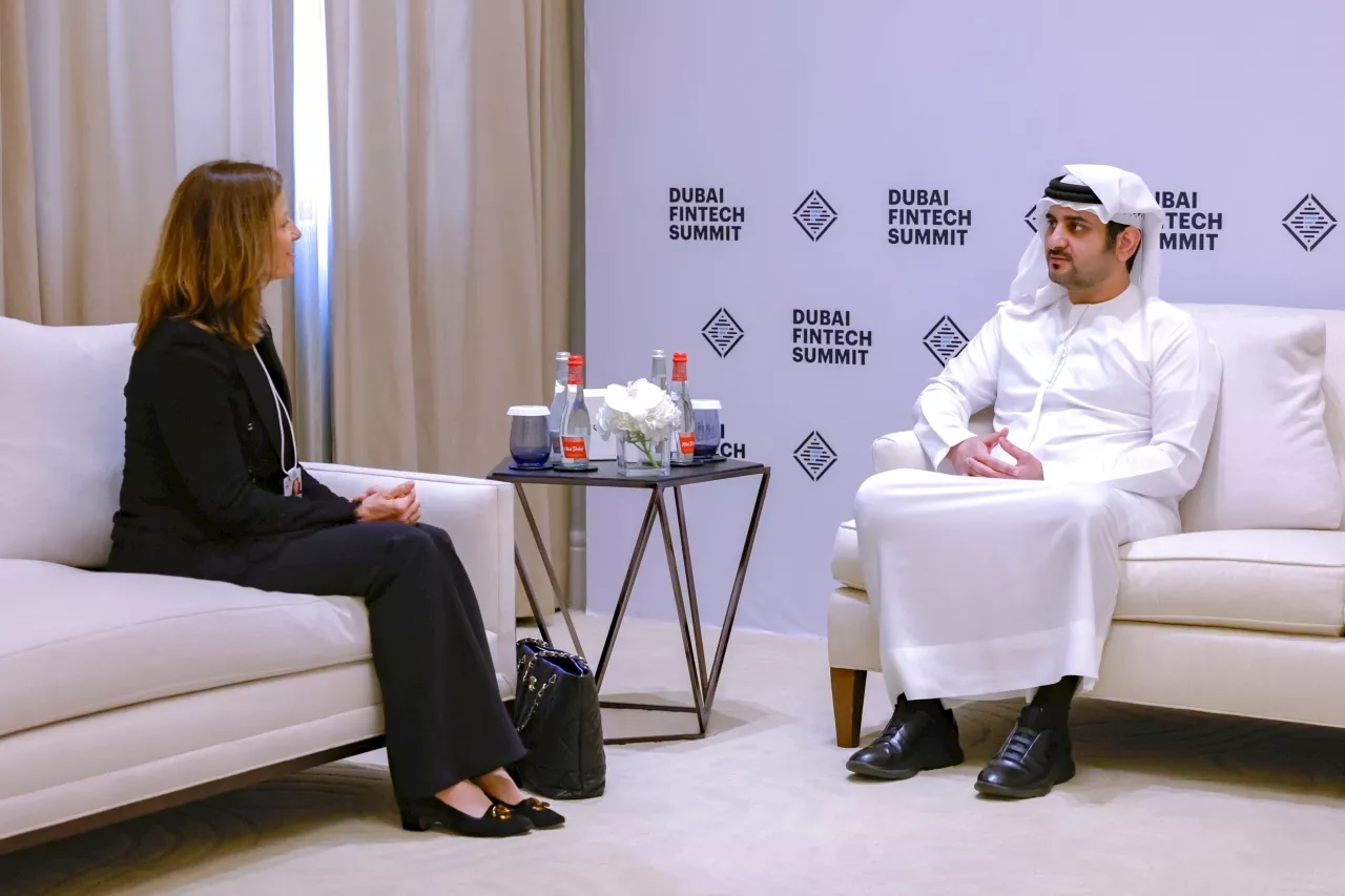 مكتوم بن محمد: دبي مؤهلة لقيادة منظومة قطاع التكنولوجيا المالية