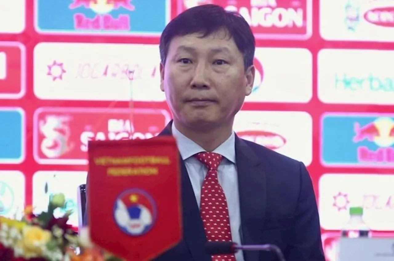 Punya Target Tinggi dari VFF, Kim Sang-sik Akui Sudah Dalami Karakter Sepak Bola Vietnam