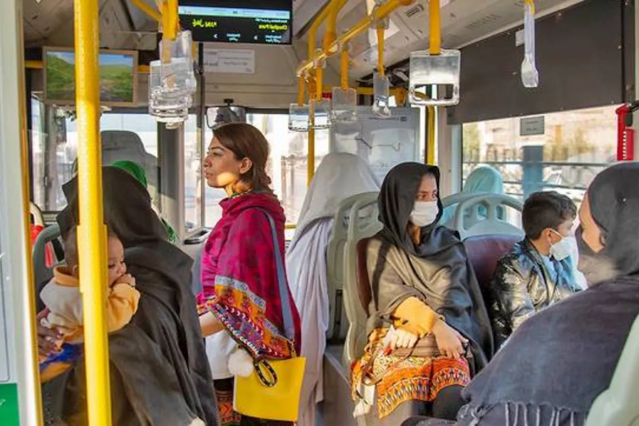 Free bus rides for female students and teachers in Islamabad