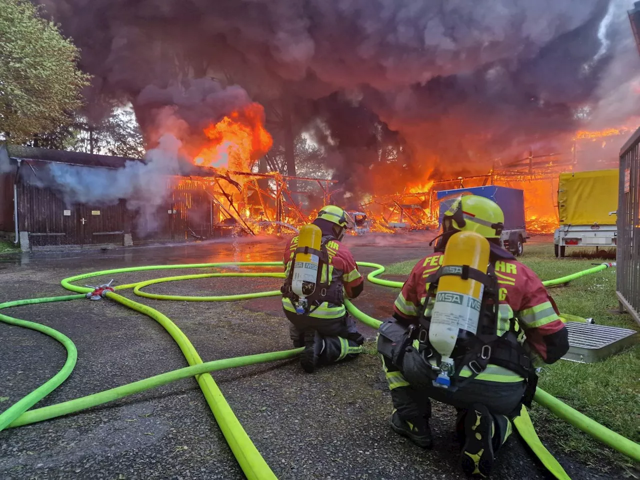 Großfeuer in Rendsburg mehr als 100 Einsatzkräfte löschten das Feuer