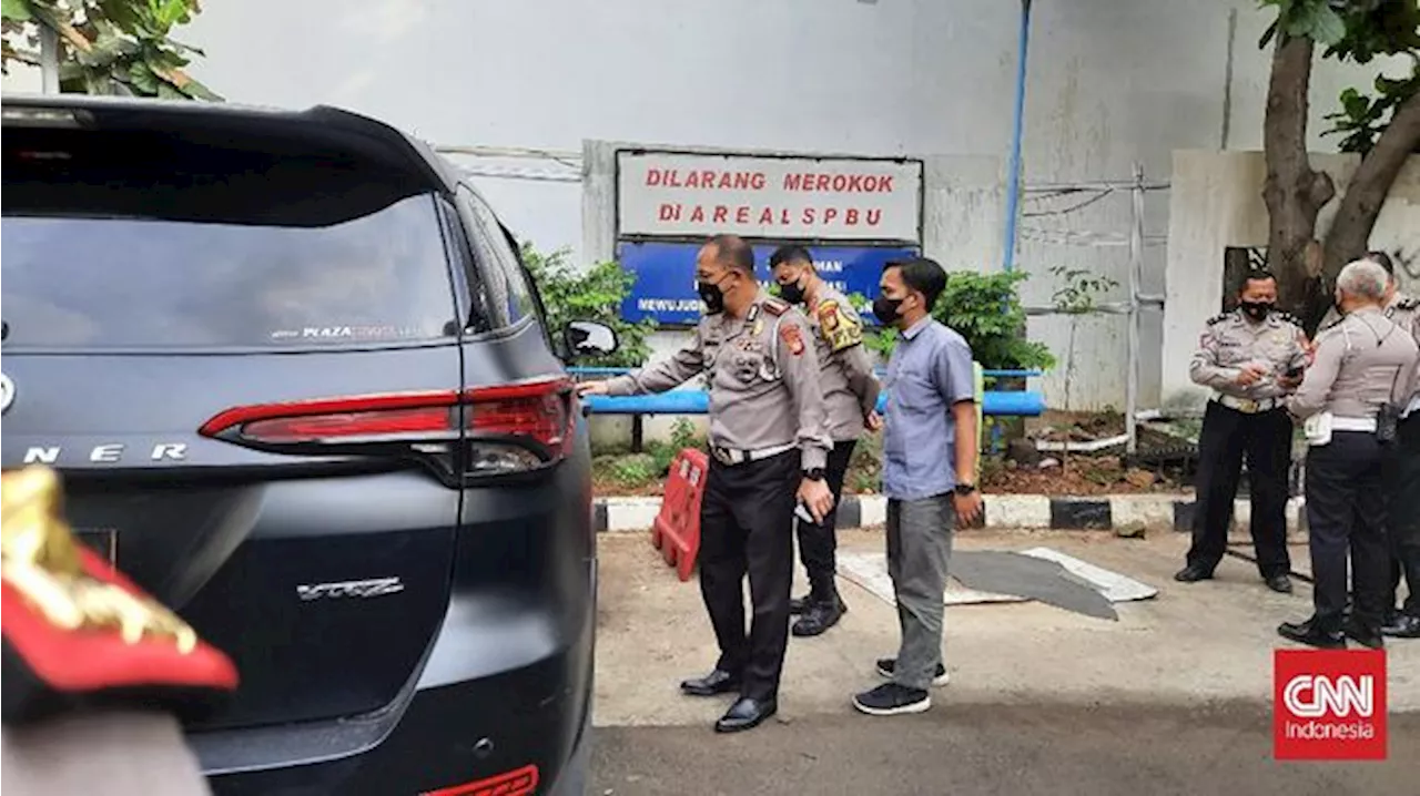 Fortuner Pelat Polri Sundul Elf di Tol MBZ Bisa Didenda Rp500 Ribu