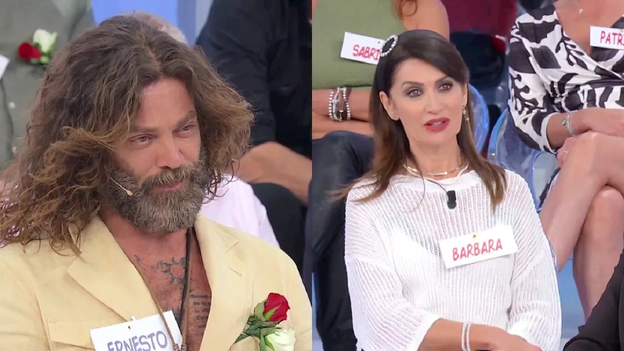 Uomini e Donne, Ernesto Russo sbugiardato da una dama, Barbara De Santi gongola: 'Ho sempre ragione io' [VIDEO]