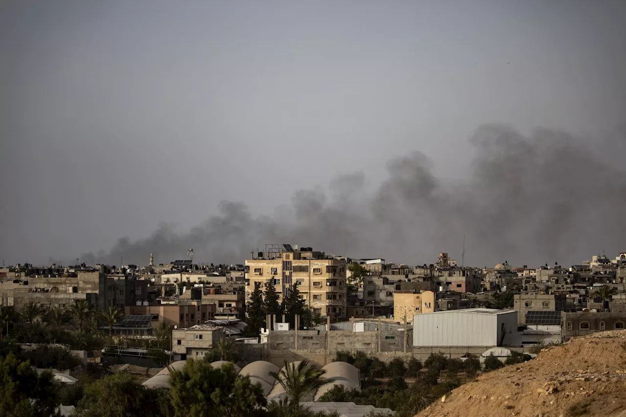 Israel bombardea el este de Rafah pero aún negocia alto al fuego