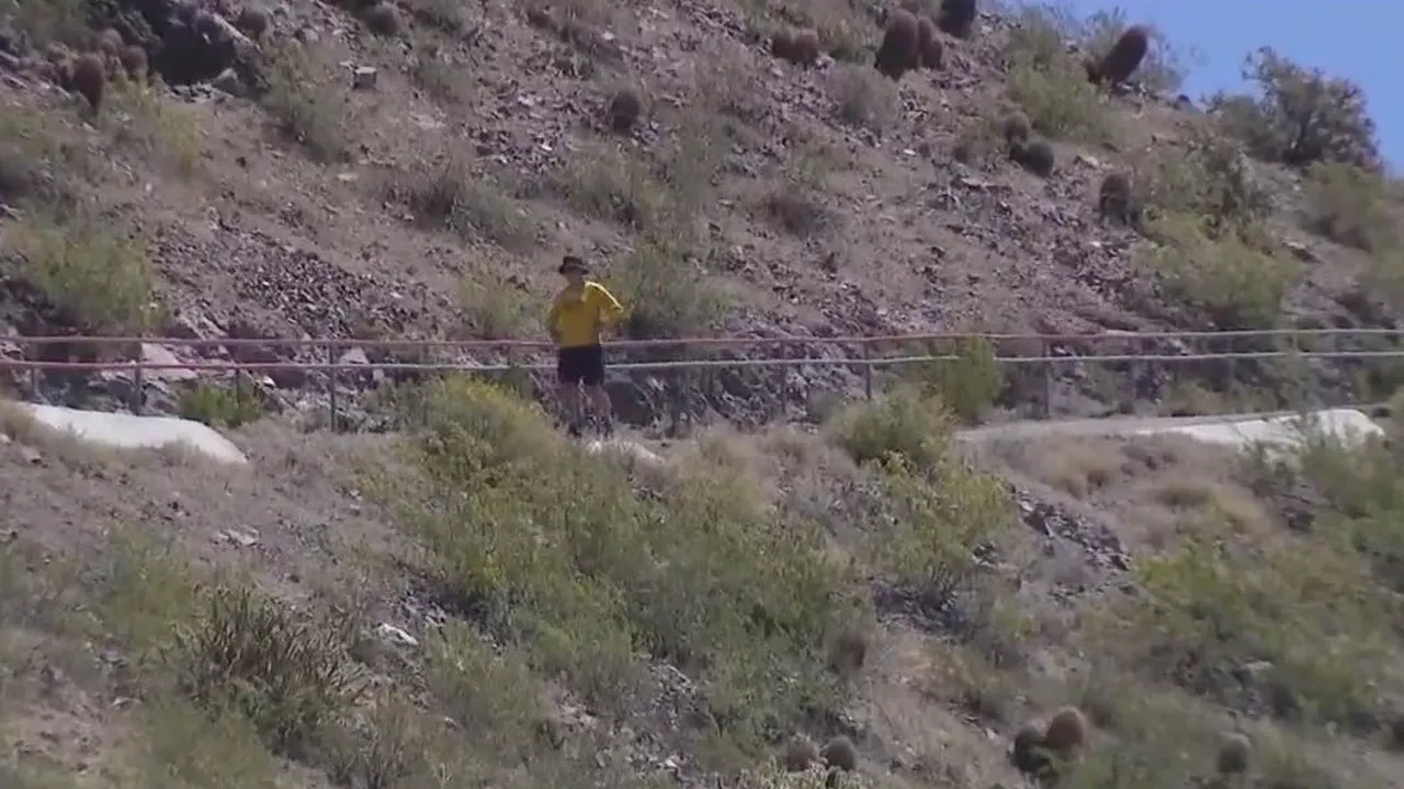 Arizona hikers finish 2-month challenge by hiking a Tempe mountain dozens of times