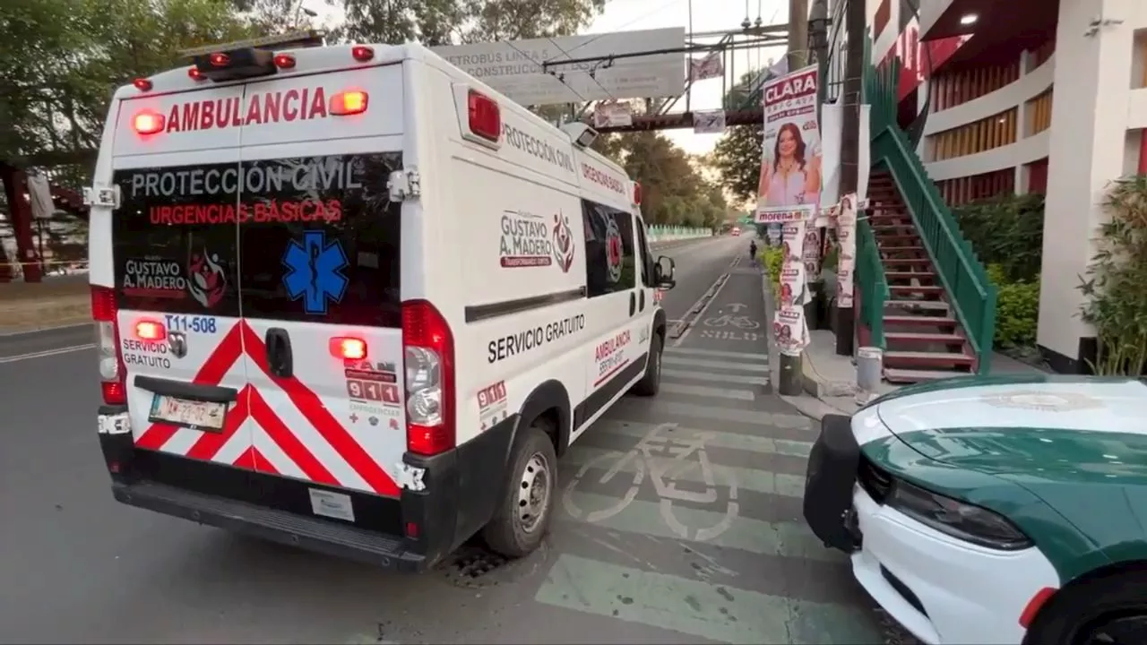 Encuentran el cuerpo de un hombre colgado en puente peatonal de la Gustavo A Madero