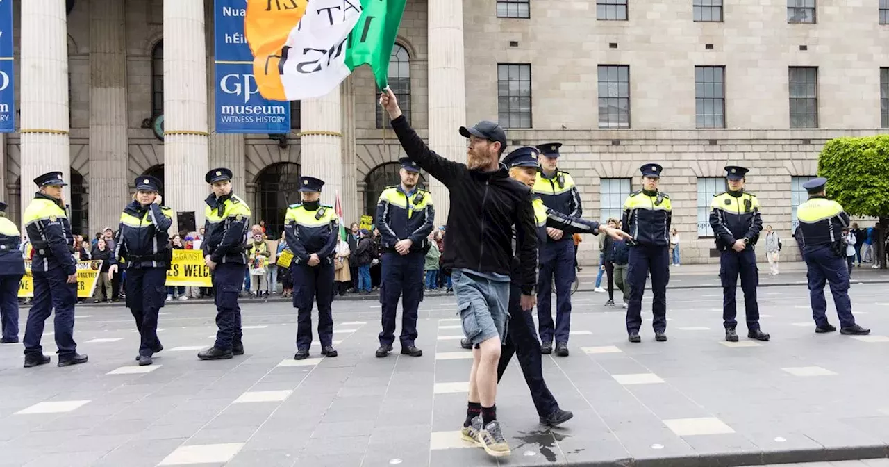 Crowds gather for anti-immigration protest in Dublin