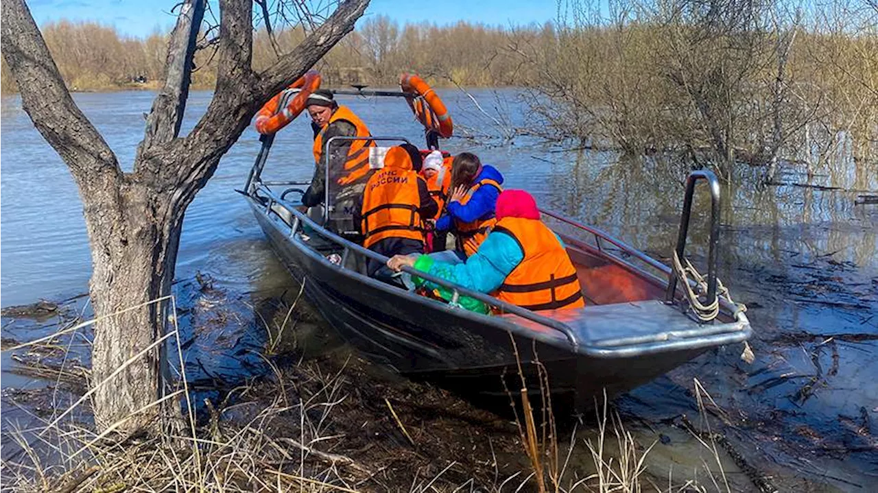 В Усть-Ишимском районе Омской области объявили эвакуацию из-за паводка