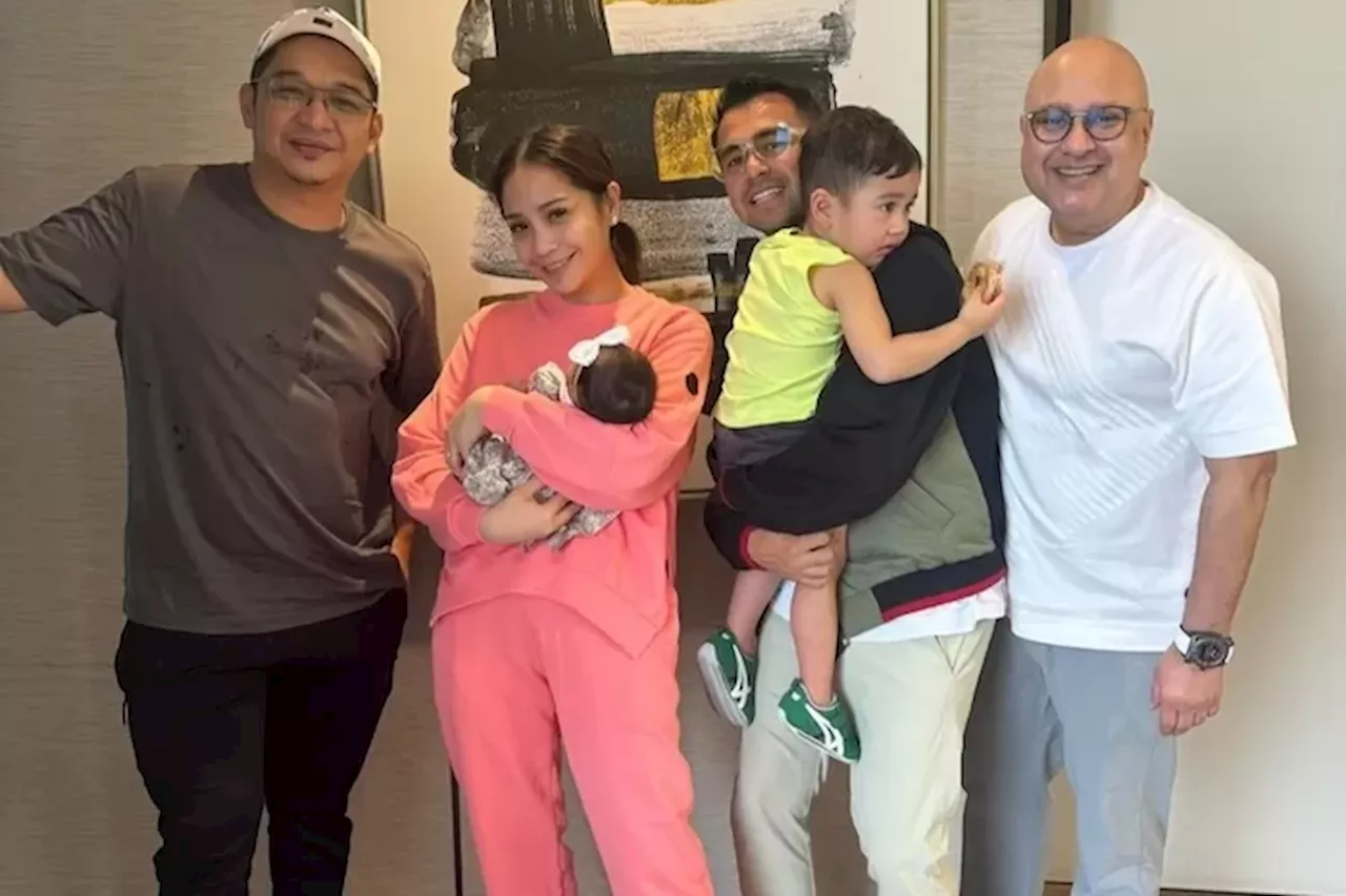 Masih Bayi, Anak Adopsi Raffi Ahmad Sudah Diperkenalkan ke Banyak Tokoh