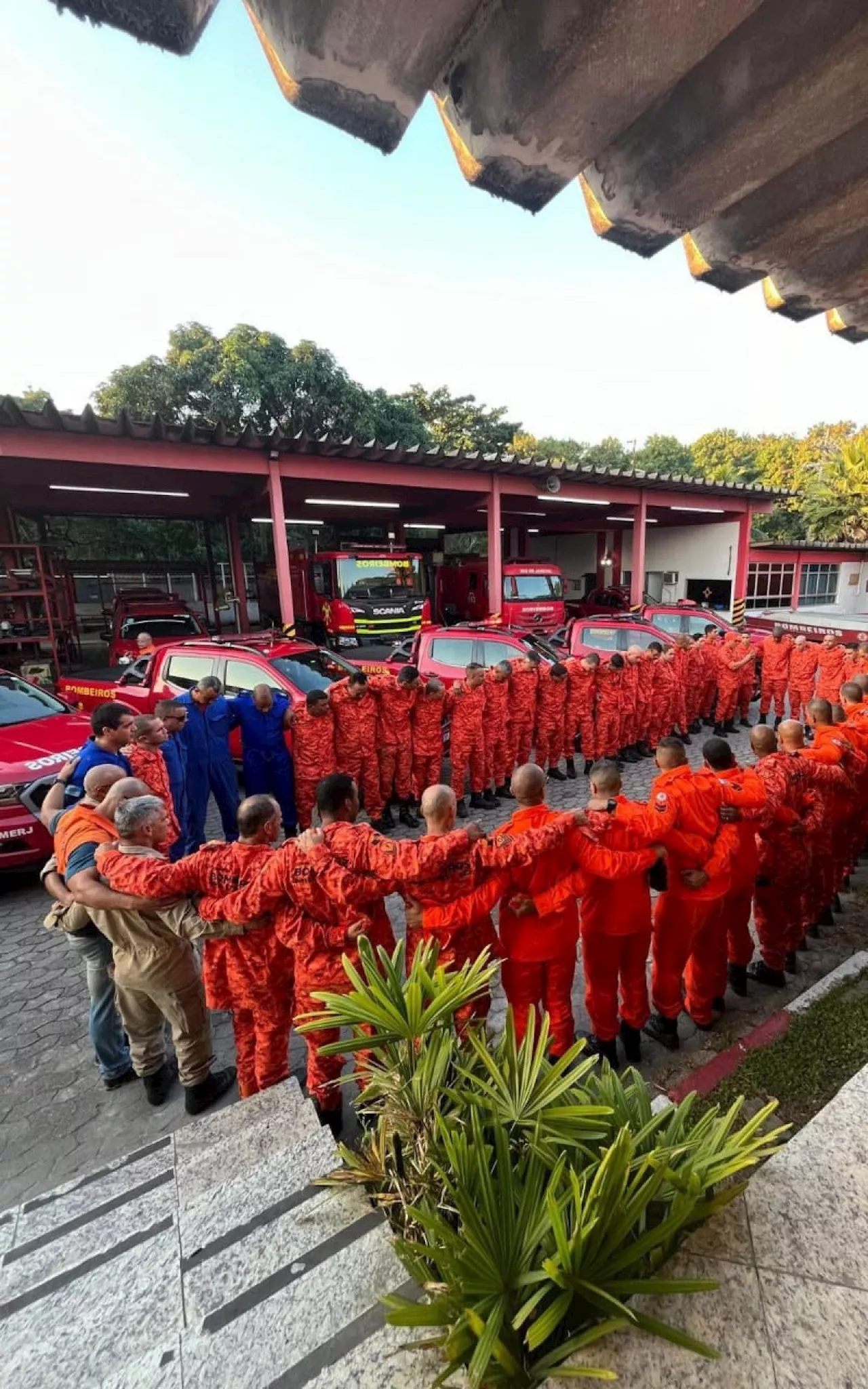 Corpo de Bombeiros do Rio envia mais agentes e reforça apoio ao Rio Grande do Sul após chuvas