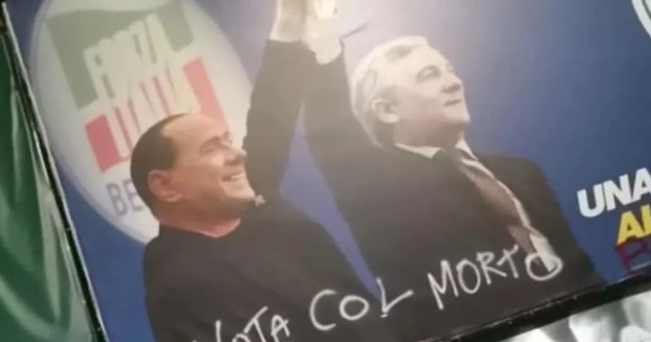 Silvio Berlusconi, lo sfregio vergognoso sul manifesto: &#034;Vota col morto&#034;