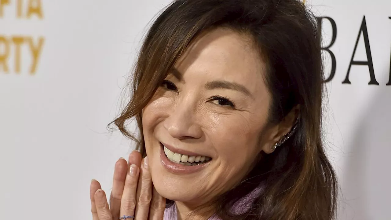 Michelle Yeoh Terima Penghargaan Sipil Tertinggi Amerika Serikat dari Presiden Joe Biden, Dinilai Menginspirasi dan Membuka Hati