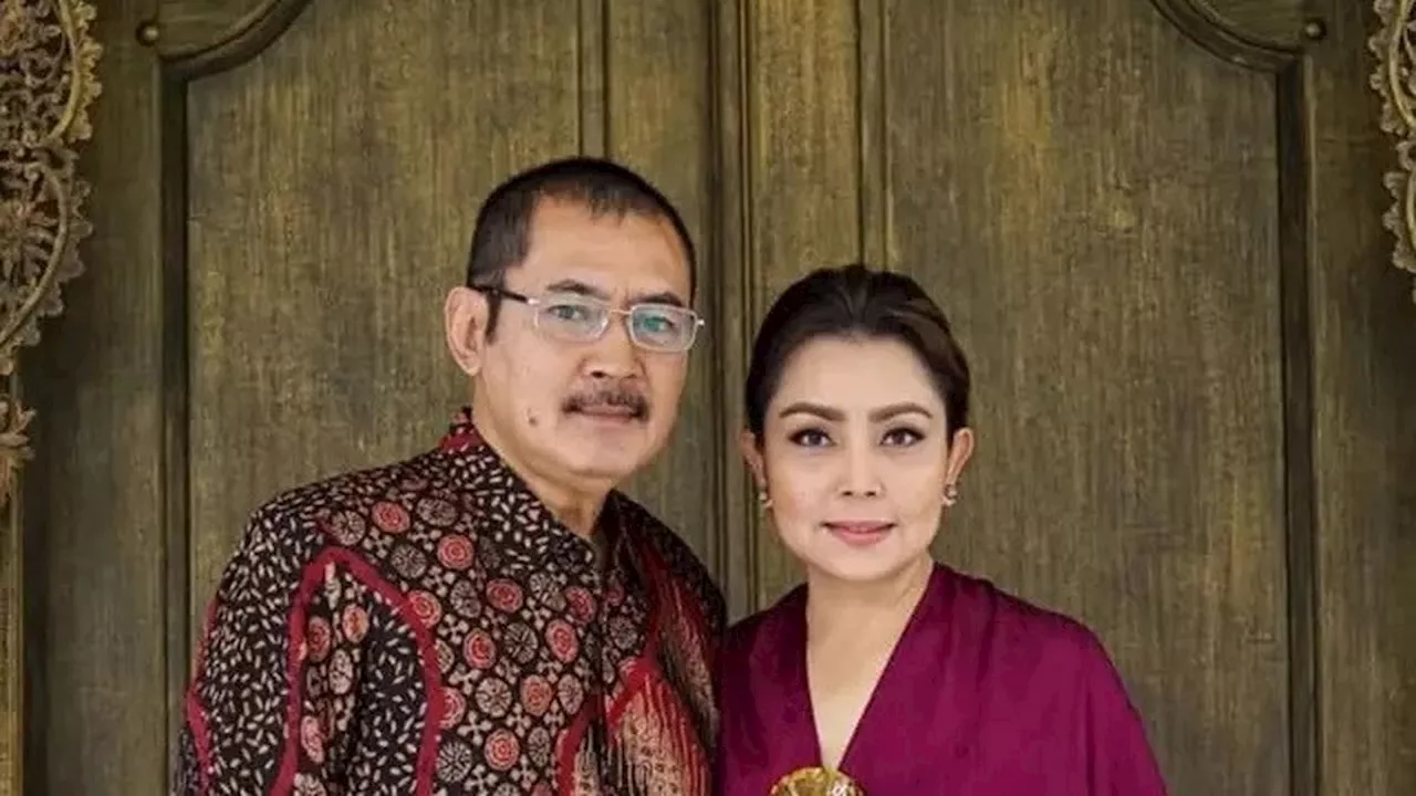 Potret Lawas Pernikahan Bambang Trihatmodjo dengan Mayangsari, Sederhana