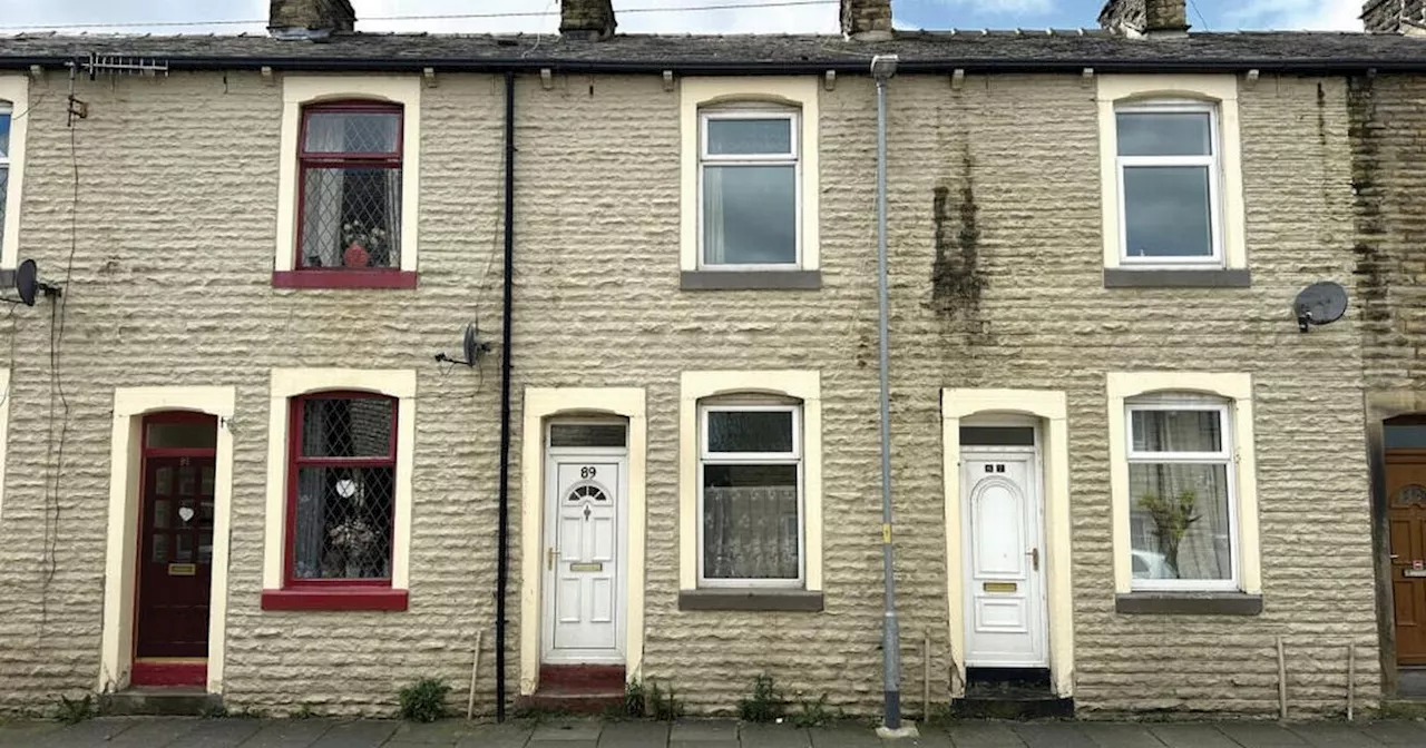 The cheapest 'fixer uppers' on the Lancashire property market right now