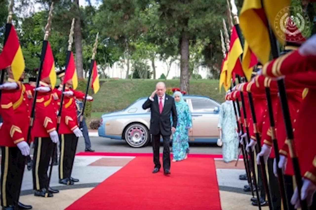 Agong, Permaisuri arrive in Singapore for maiden state visit