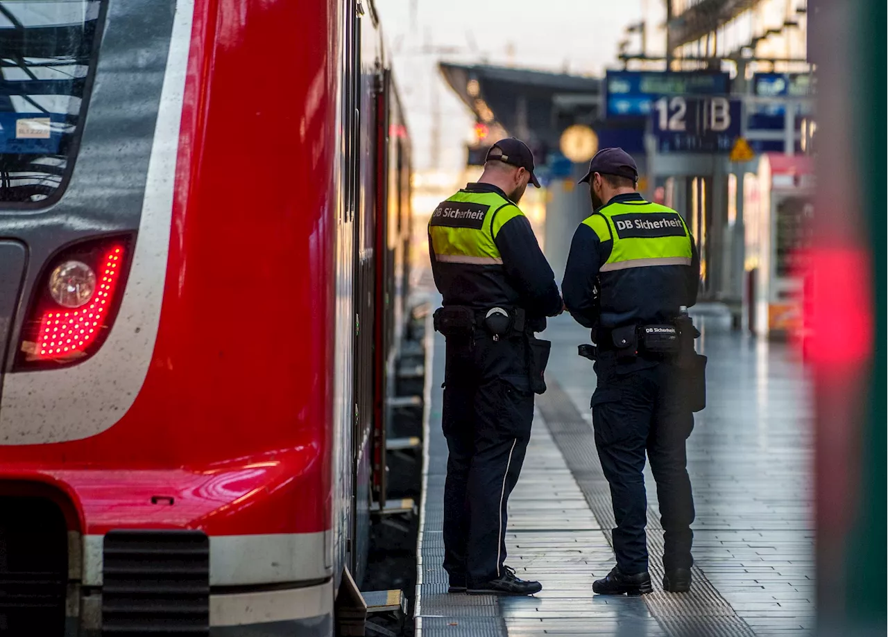 Streit über Bahn-Sicherheit - EVG fordert EM-Programm