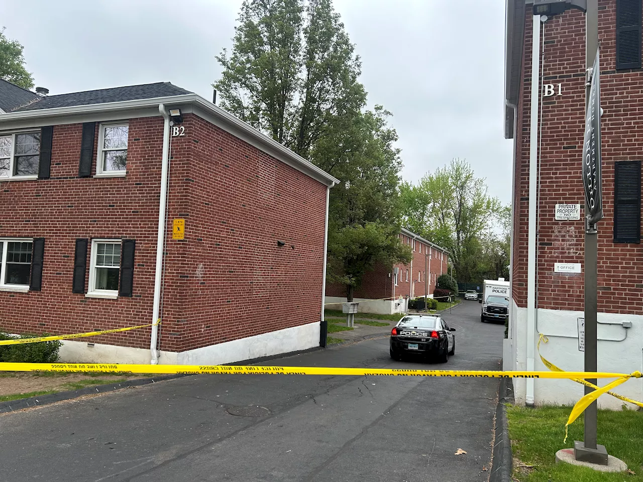 2 high school students killed in shooting at Hartford, Conn. apartment building