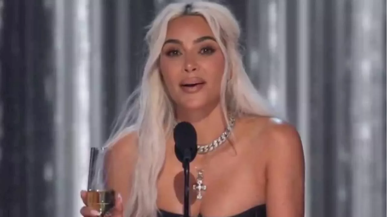 Kim Kardashian brutally booed onstage