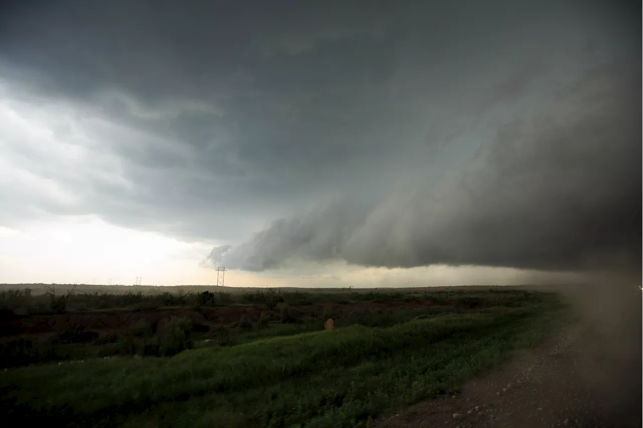 Grapefruit Sized Hail Sparks Warning for Two States