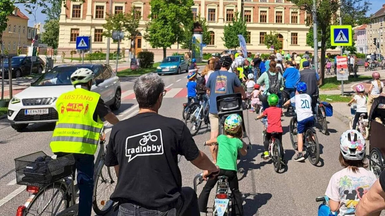 Kidical Mass: 150 radelten durch die Wiener Neustädter Innenstadt