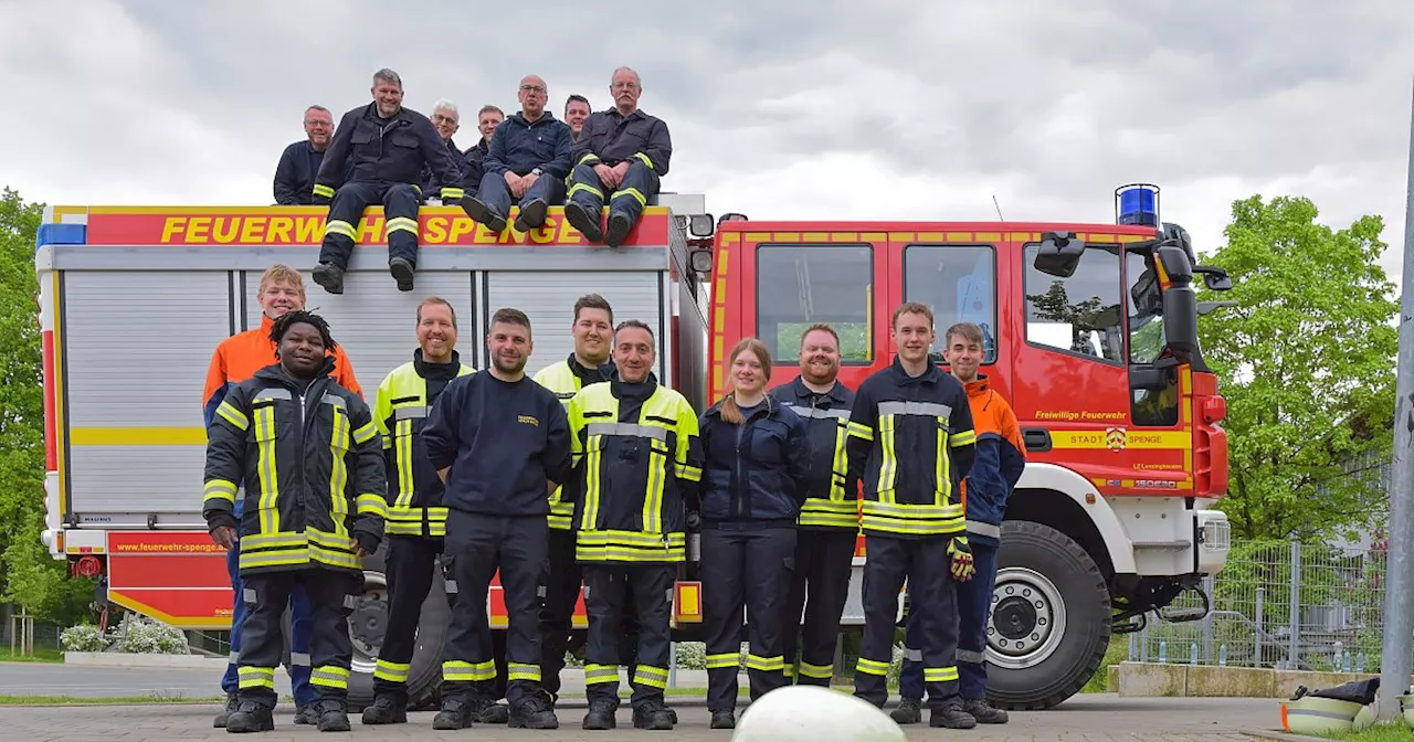 Zehn neue Feuerwehrleute für Enger und Spenge