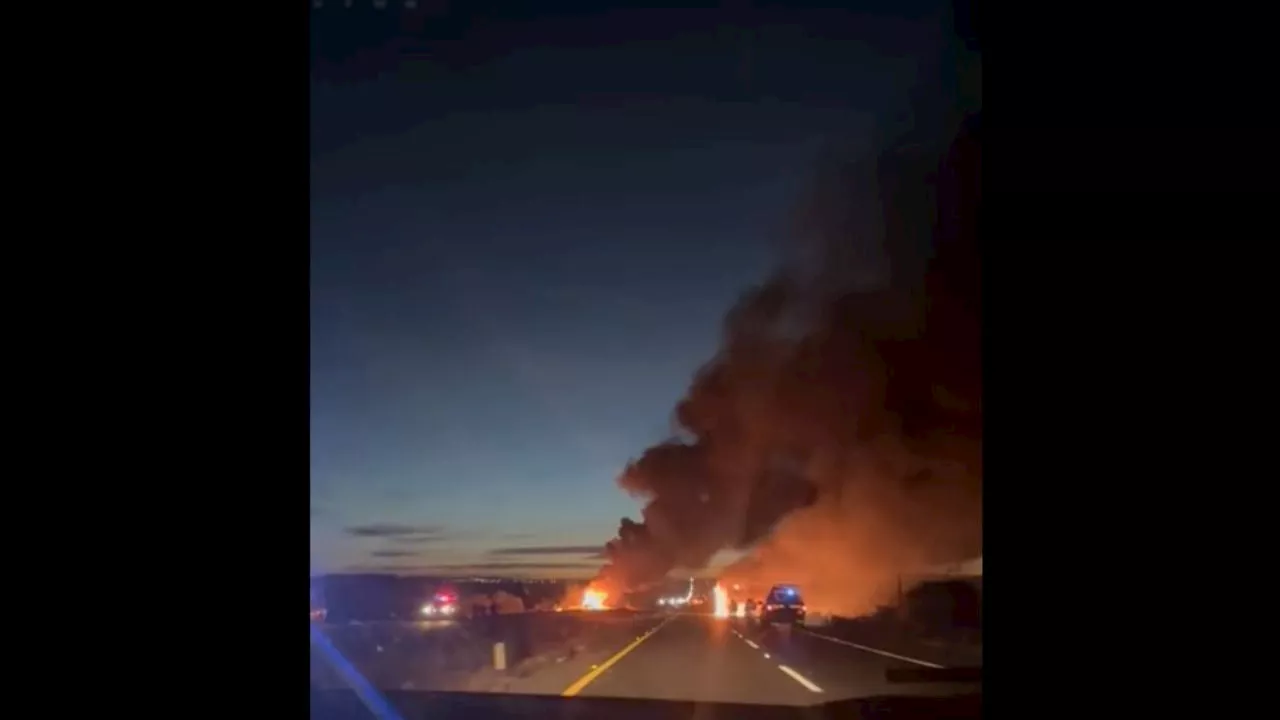 Domingo violento en Zacatecas: tiroteos, bloqueos, un tráiler y autos incendiados... (Video)