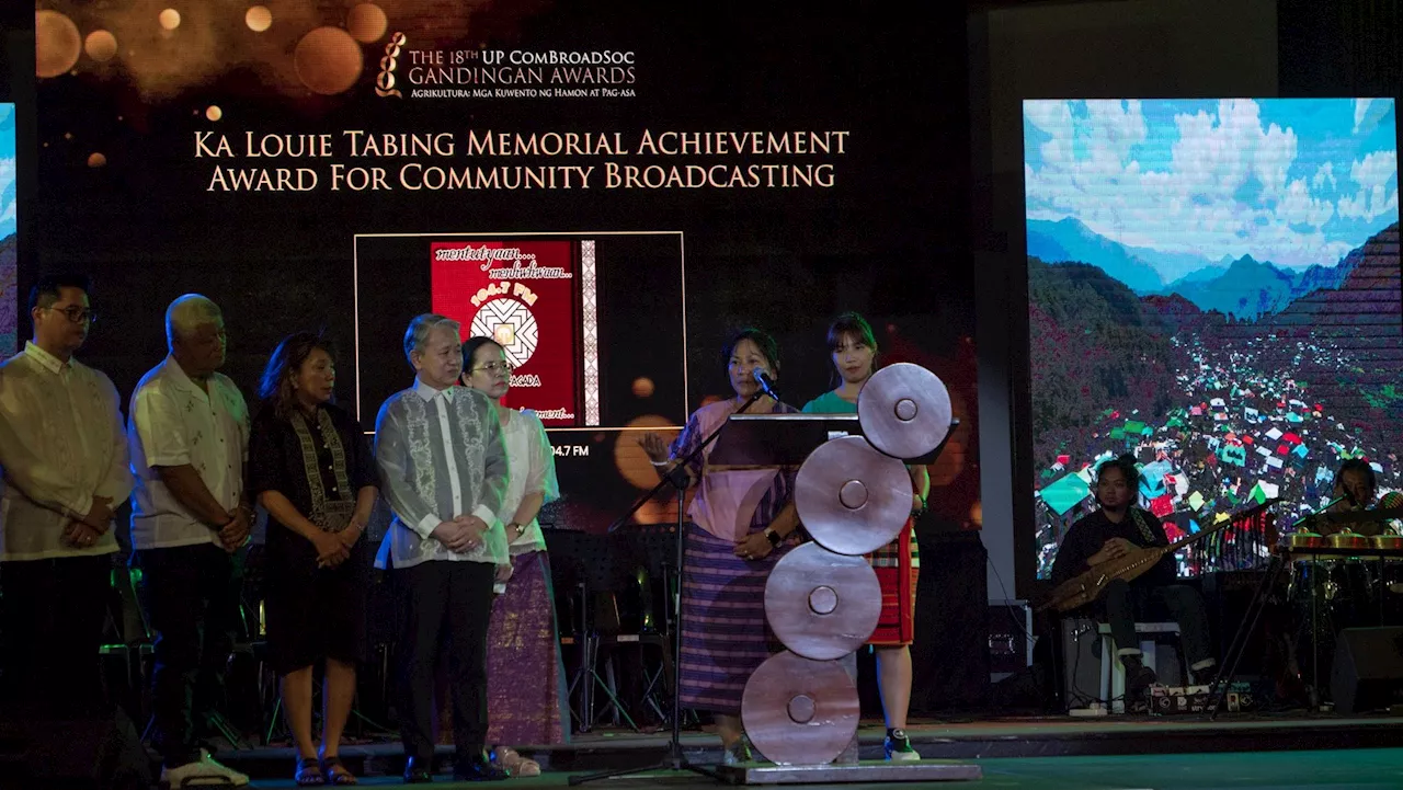 Mountain Province’s first IP radio gets achievement award from UP-Los Baños