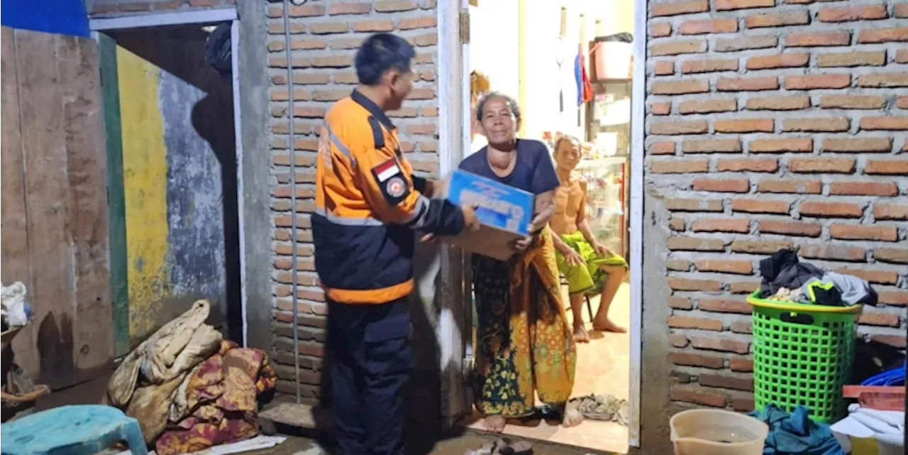 Baznas Bantu Korban Banjir dan Longsor di Sulsel